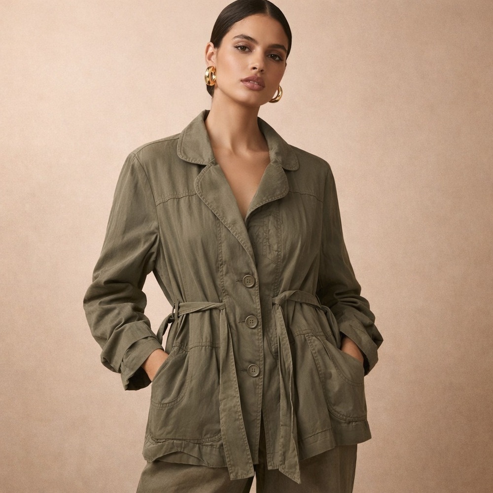 Passport Utility Jacket in Olive